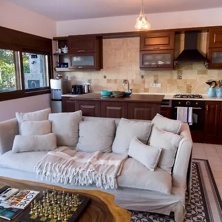 Enjoy 4br Wprivate Garden In Trkbk Villa Bodrum